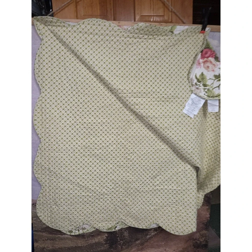 Waverly Emma's Garden Quilt Twin Size 1 Sham And Bed Skirt Shabby Chic 68x86
